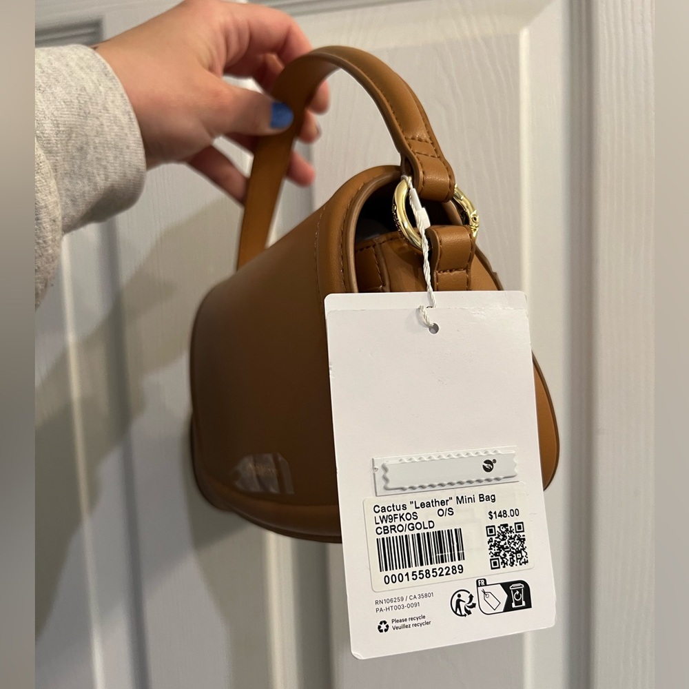 Lululemon Cactus Leather Mini Bag - Picture 5 of 5